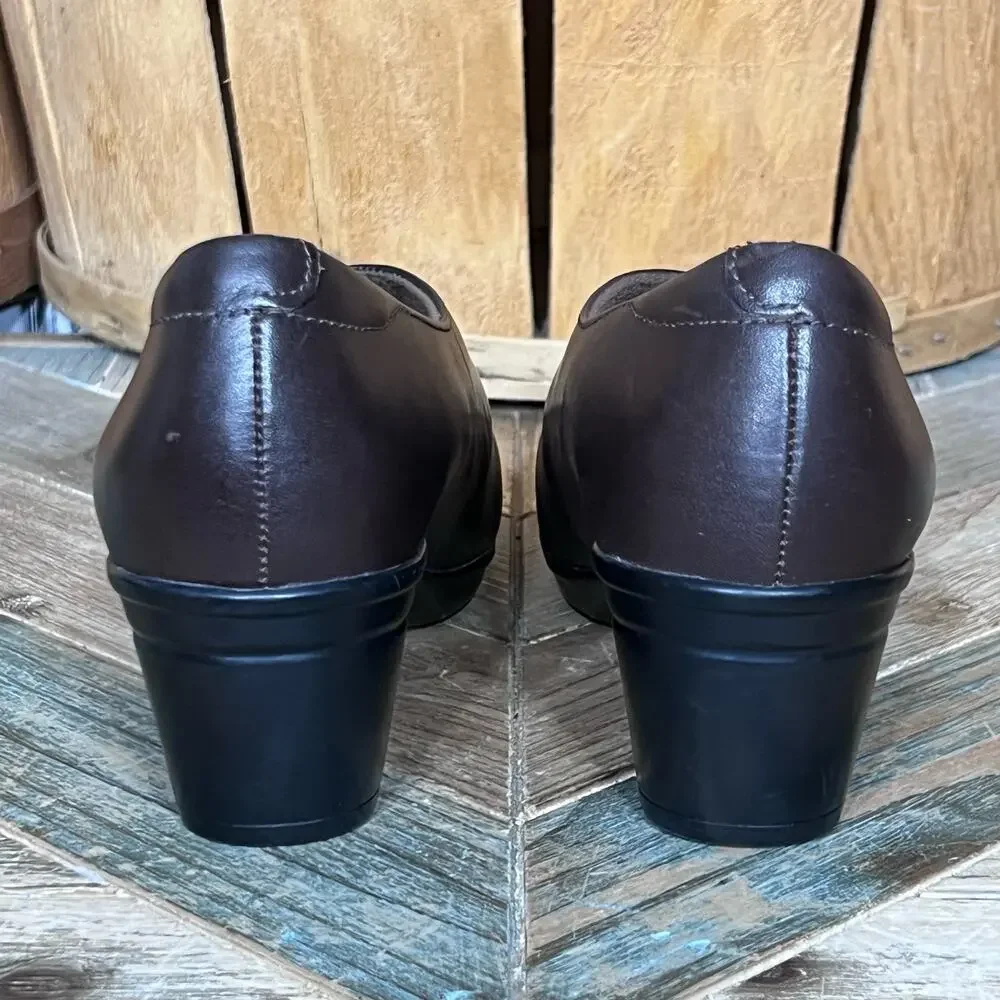 Clarks Emslie Warbler Dark Brown Leather Heeled Loafers Pumps Womens Size 5.5